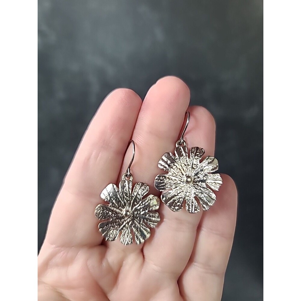 Silver Tone Metal Floral Dangling Pierced Earrings Vintage
